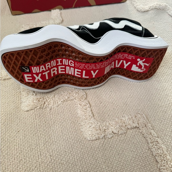 Limited Edition “Wavvy Baby Vans” - Picture 8 of 11